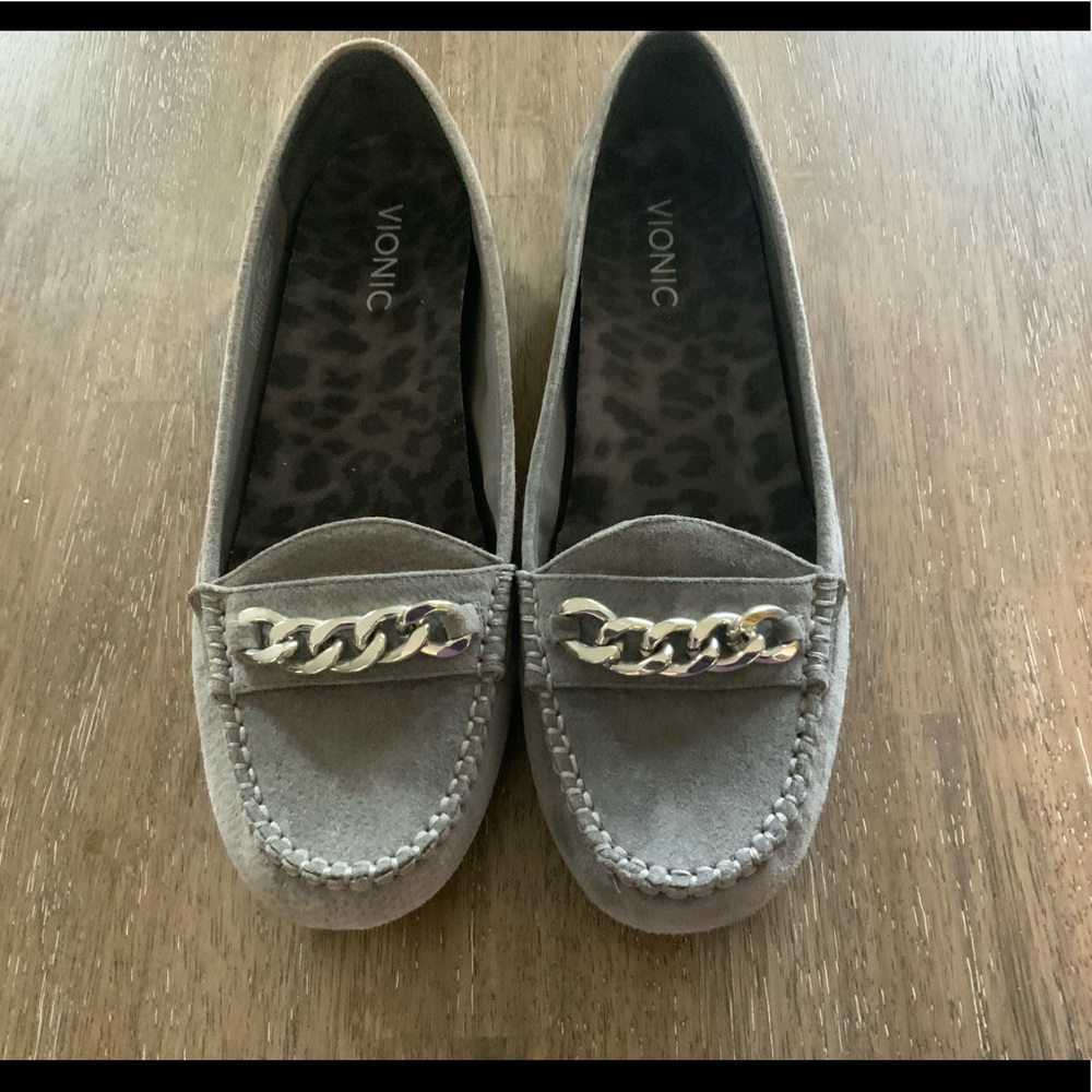 Vionic Mesa Suede Loafer